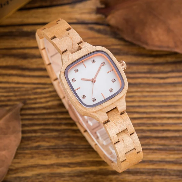 Fashion Simple Elegant Diamond Dial Natural Women Bamboo Wooden Watch Square Quartz Wood Watch Montre Femme
