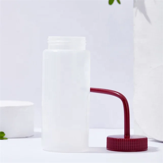 soft ldpe squeeze washing bottles for plant watering laboratory wash with bent squirt nozzle wholesale