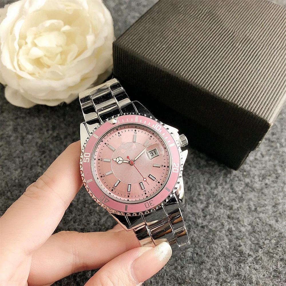 Top Luxury Brand Designer Digital Clock Relojes de lujo para mujeres Big Dial Quartz Watches for Women Orologio da donna