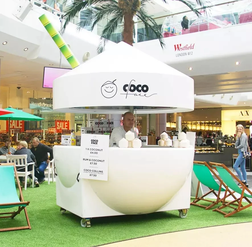 Fiberglass Decorative Resin Sculptures Artificial Coconut Kiosk