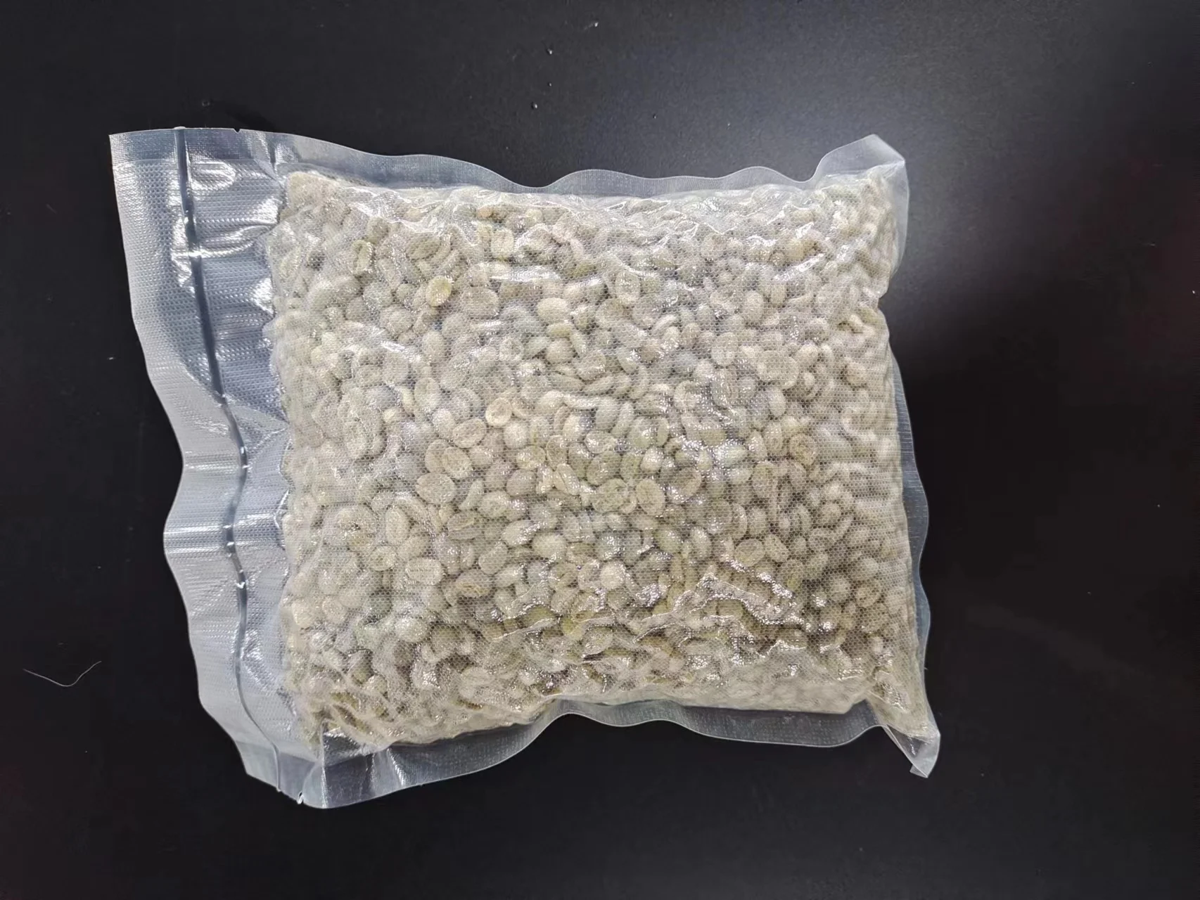 Заводская поставка Yunnan Green Arabica Coffee yunnan мелкозернистый кофе Rubiaceae Арабика в зернах