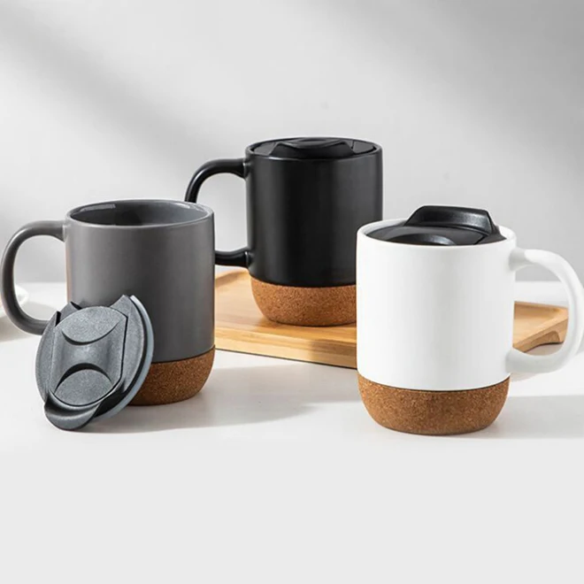 Керамическая кофейная кружка с натуральным пробочным основанием и крышкой 400 мл