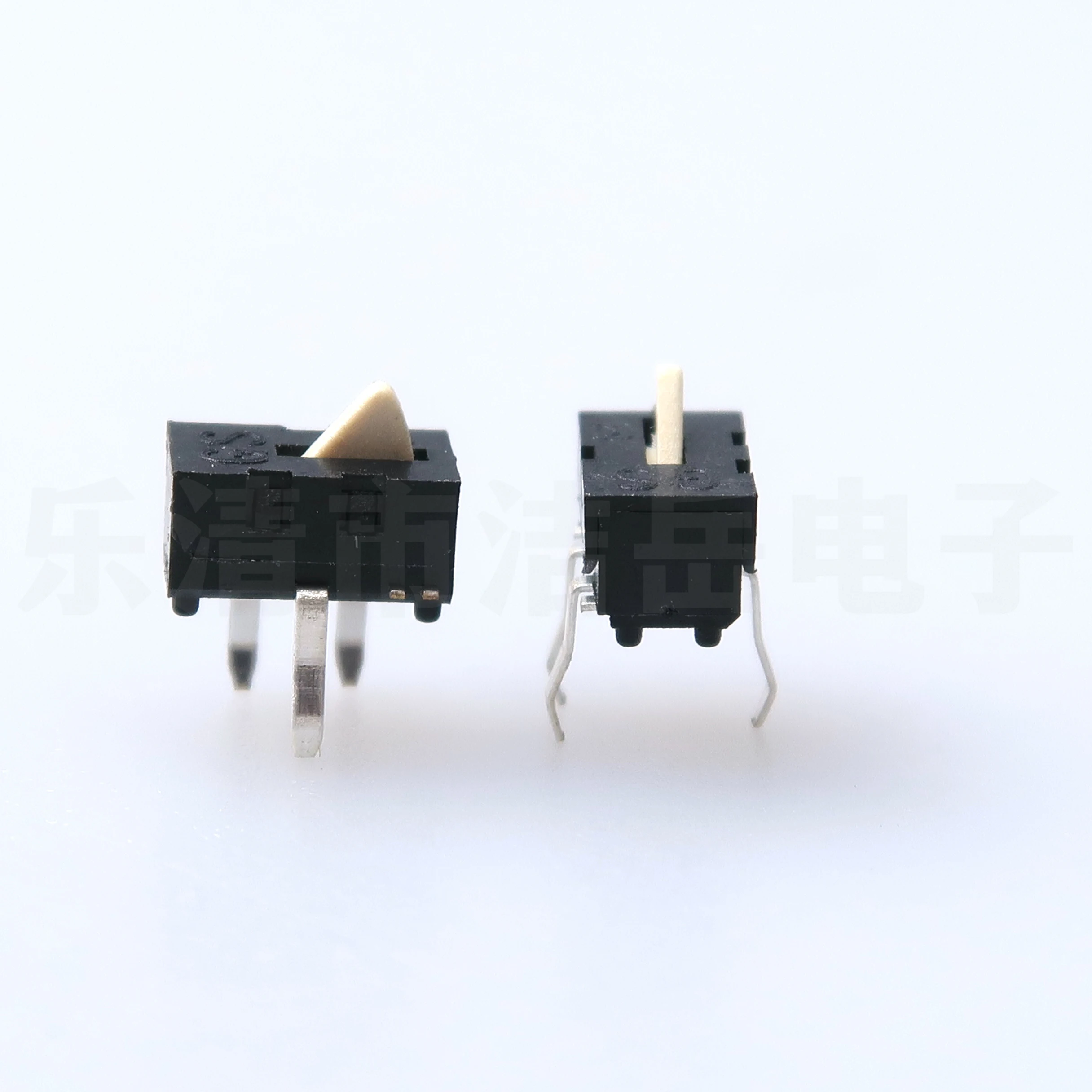 V-107 miniature limit switch 4-pin normally open detection reset detection switch