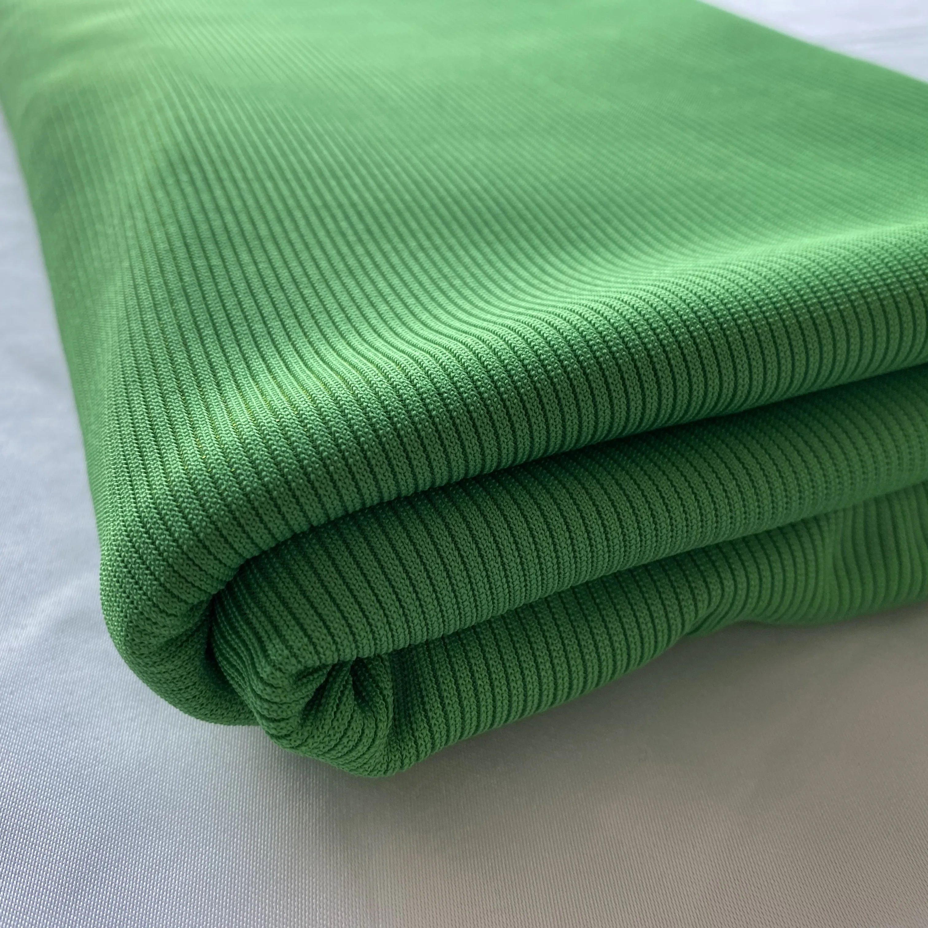 High Grade Bright Green Breathable Plain Dyed Tubular Rib Circula Polyester Cotton Interlock Knitted Fabric