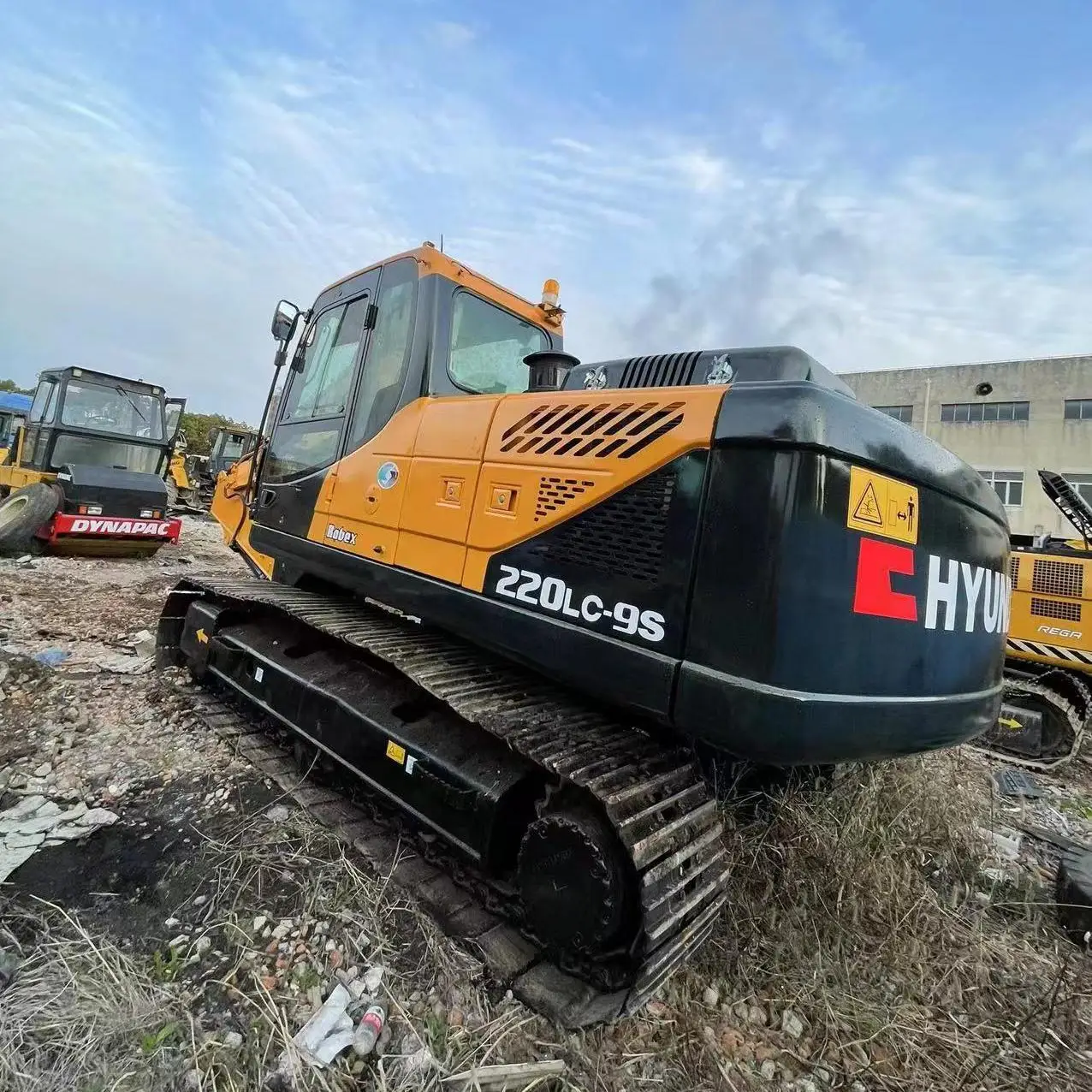 High quality Hyundai 220-9 used excavator, original R220LC-9S 22 ton Crawler Excavator with low hour