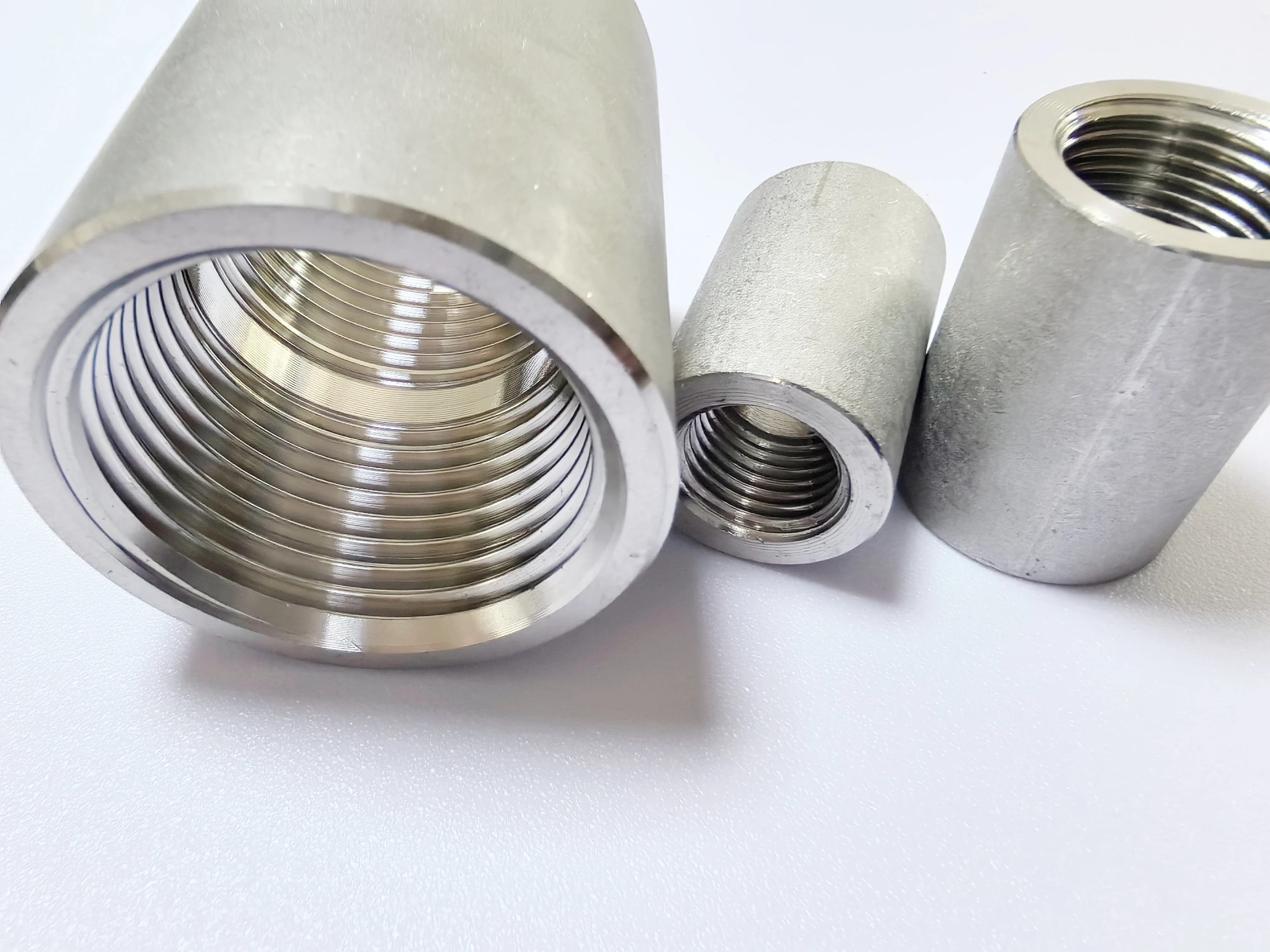 High Quality 1/8 1/4 3/8 1/2 Stainless Steel SS304 316 Socket garden Water Tube Pipe Fittings female NPT Thread coupling