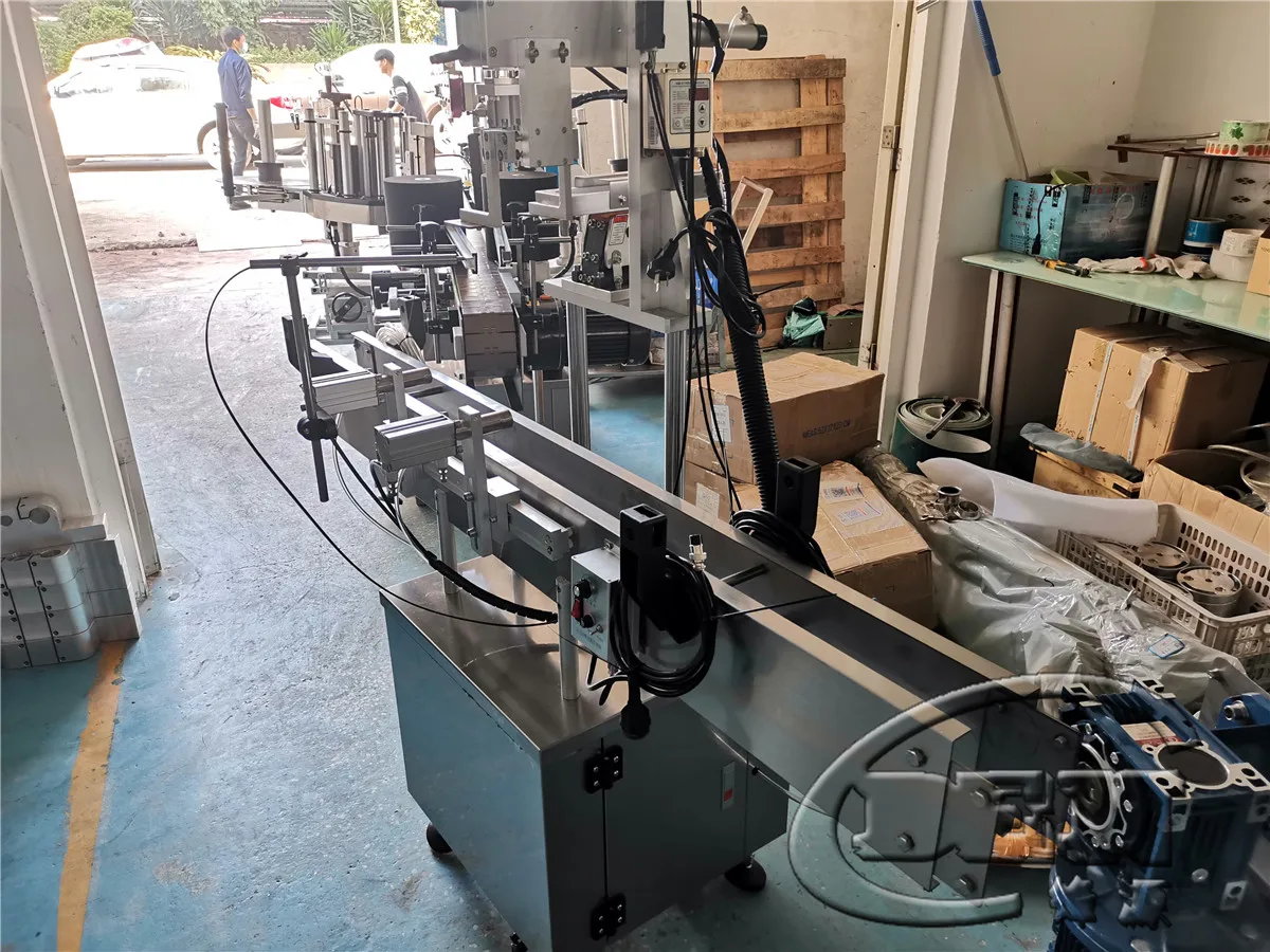 
Automatic Pneumatic sparys Bottle Alcohol Hand Clean Gel Sanitizer making machine 