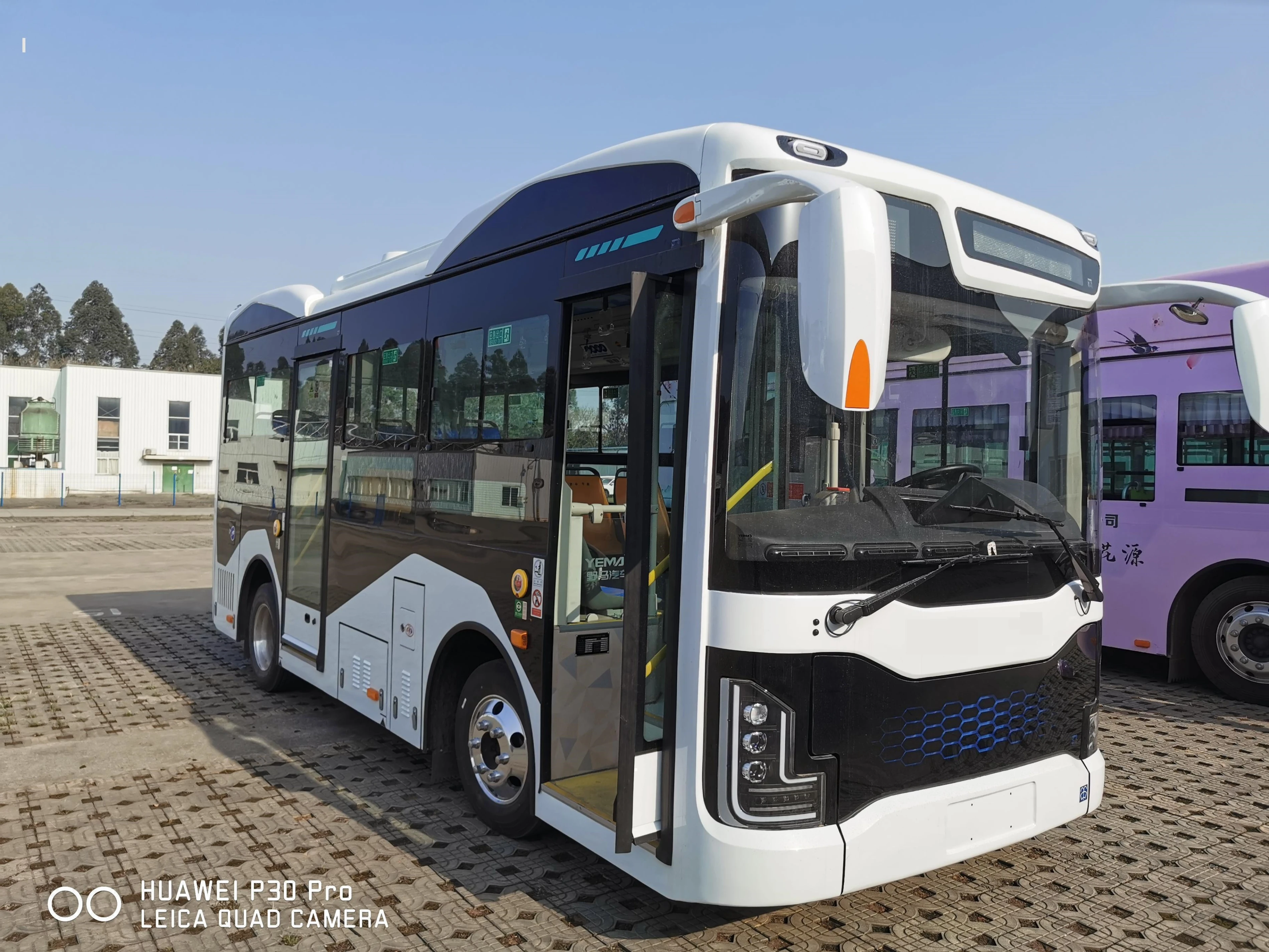 
SYP SHE6850PEV 8.5 meter pure electronic bus with 60 passenger load ECE approve 