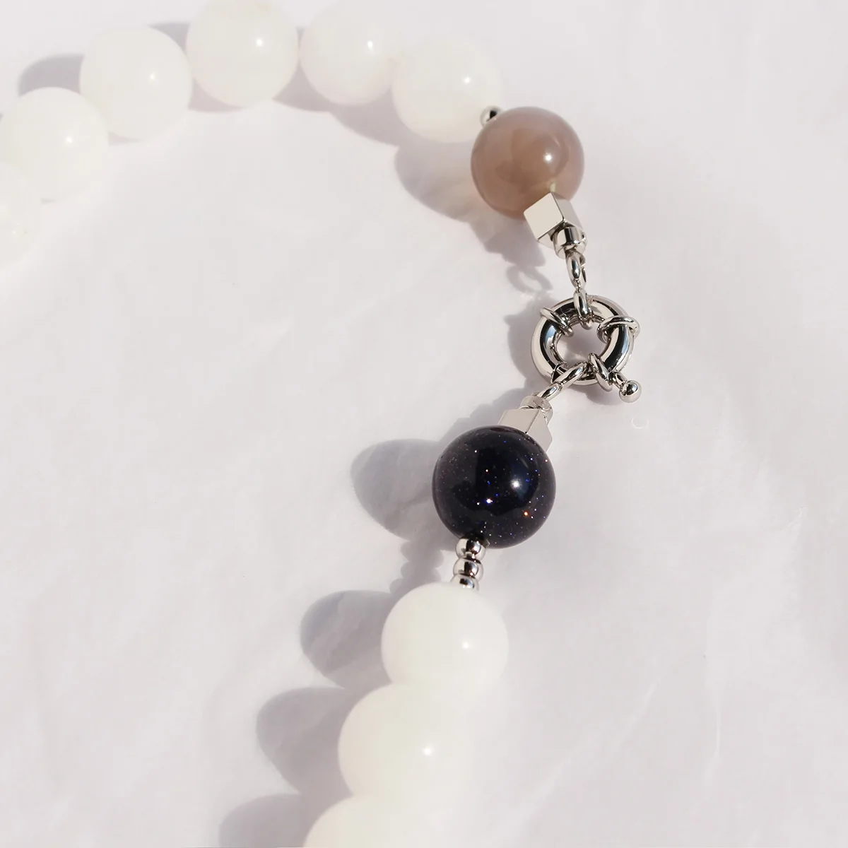 European and American fashion white moonlight natural stone necklace new Chinese dream star agate beaded collarbone chain 807