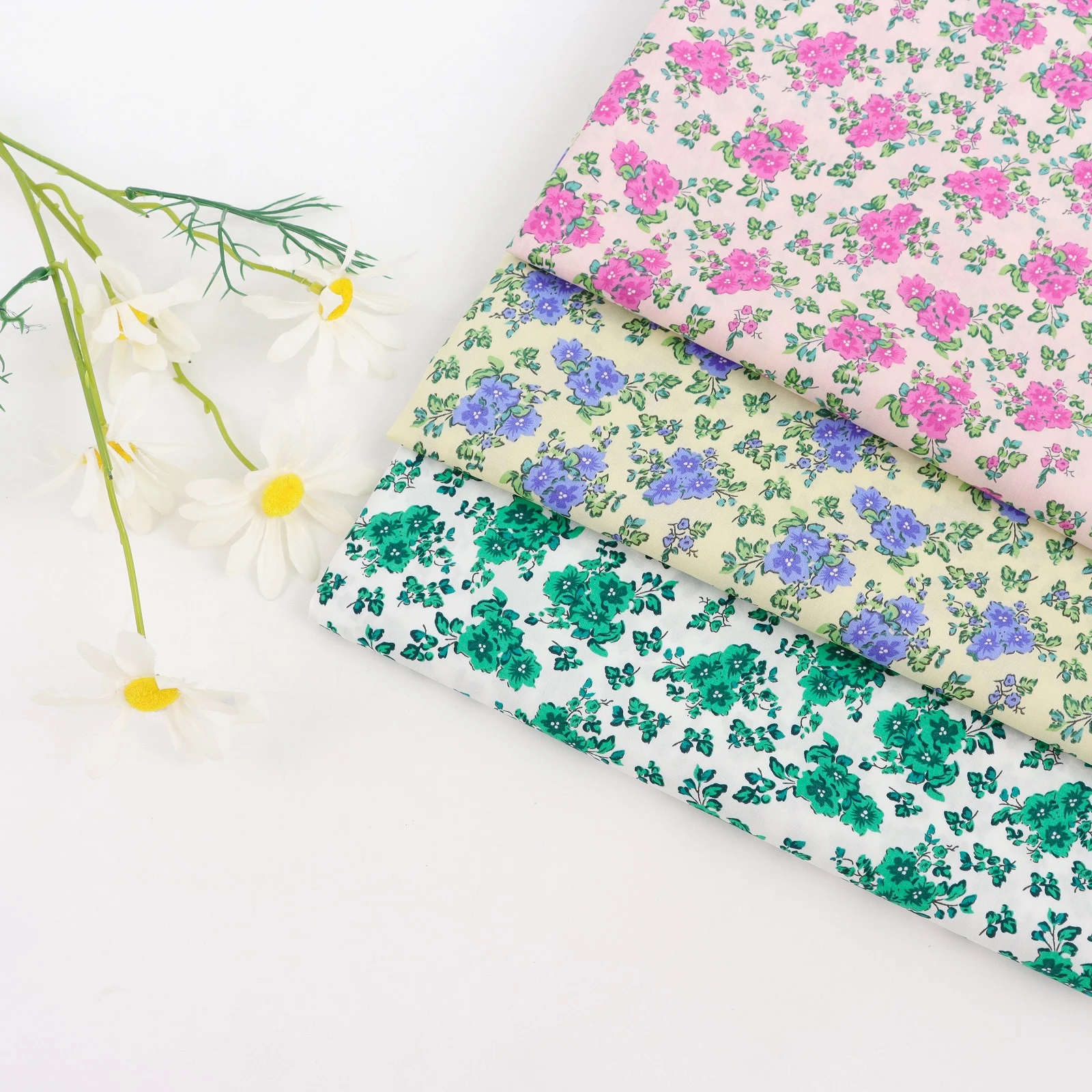 High Quality 60S 100% Cotton Fabric Customized Pattern B71 Liberty London Cotton Fabric Woven Liberty for Women Clothing