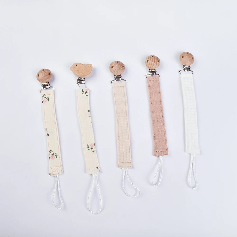wholesale baby wood clips feed 100% cotton baby pacifier clip baby dummy chain