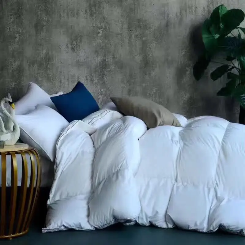 White Hungarian 90%Goose down 10% Feather duvet King  Premium Quality With 100% Cotton Warm  Cover  For Winter Season