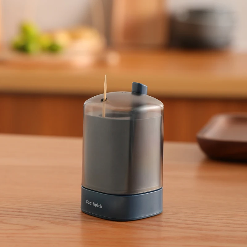 New portable plastic  toothpick container