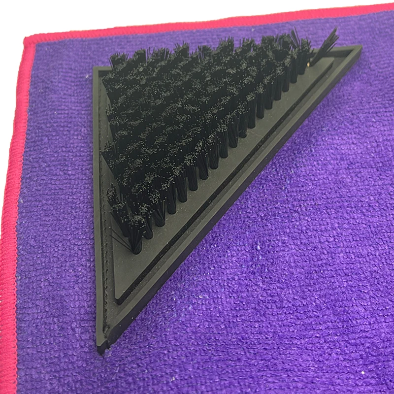 customizable 2402905 Golf towel cleaning brush Triangle PVC base nylon filament golf club cleaning brush