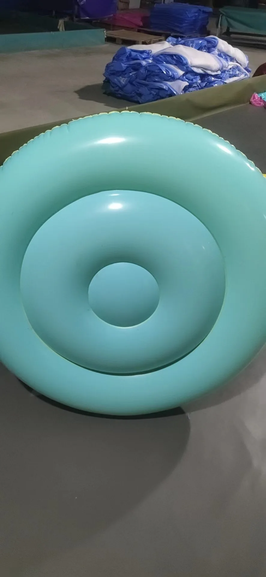 Inflatable Pool Basketball Set,Complete Poolside Basketball Goal with Floating Hoop and Ball,Ideal for Summer Fun