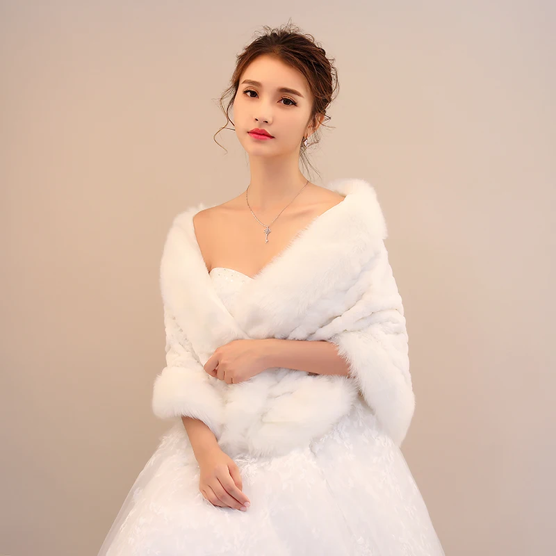
Wholesale winter hot wedding accessories new circle fur collar shawl faux rabbit fur bride shawl 
