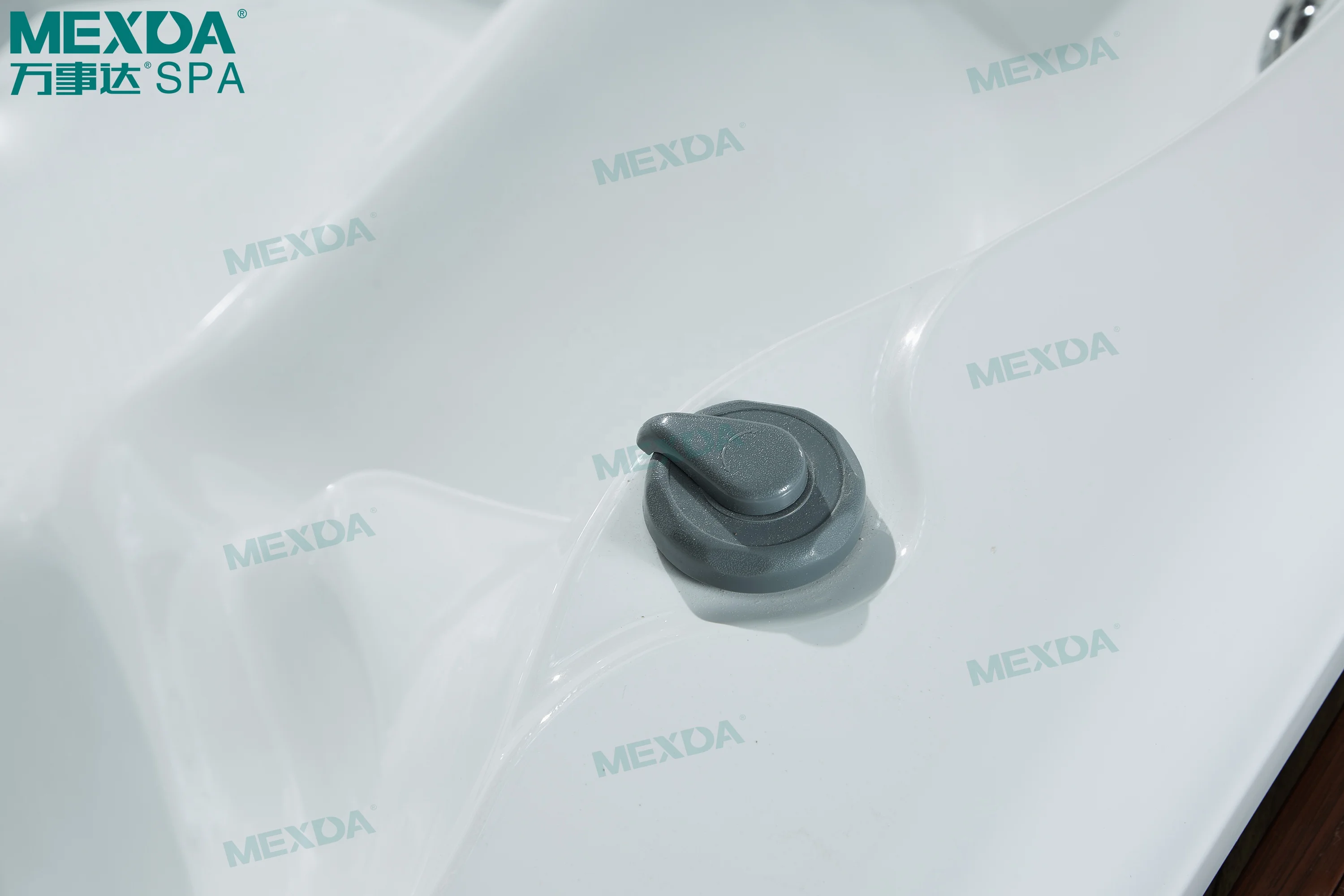 8 persons massage outdoor swim spa with pop-up TV WS-S04X