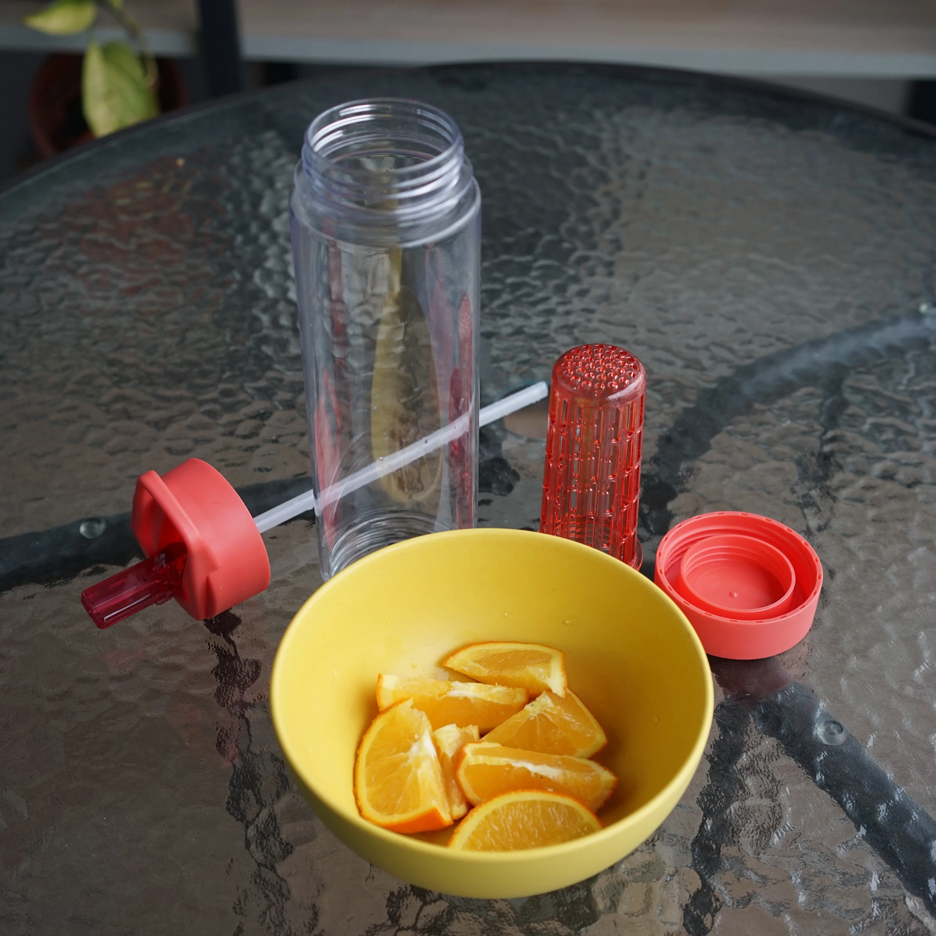 750ml/25oz hot selling cheap BPA Free clean plastic tritan fruit infuser gym sport crystal water bottle with flip lid and straw