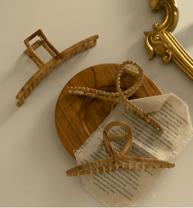 
ONYSS Whole Sale French style hair accessories 2021 hair clips for women claw Vintage Style 