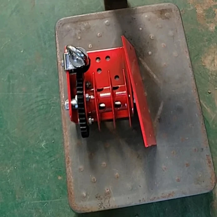 1500 LBS Hand Lifting Winch For Poultry Chicken House,Livestock Manual Lift Poultry Winch With Brake Winch