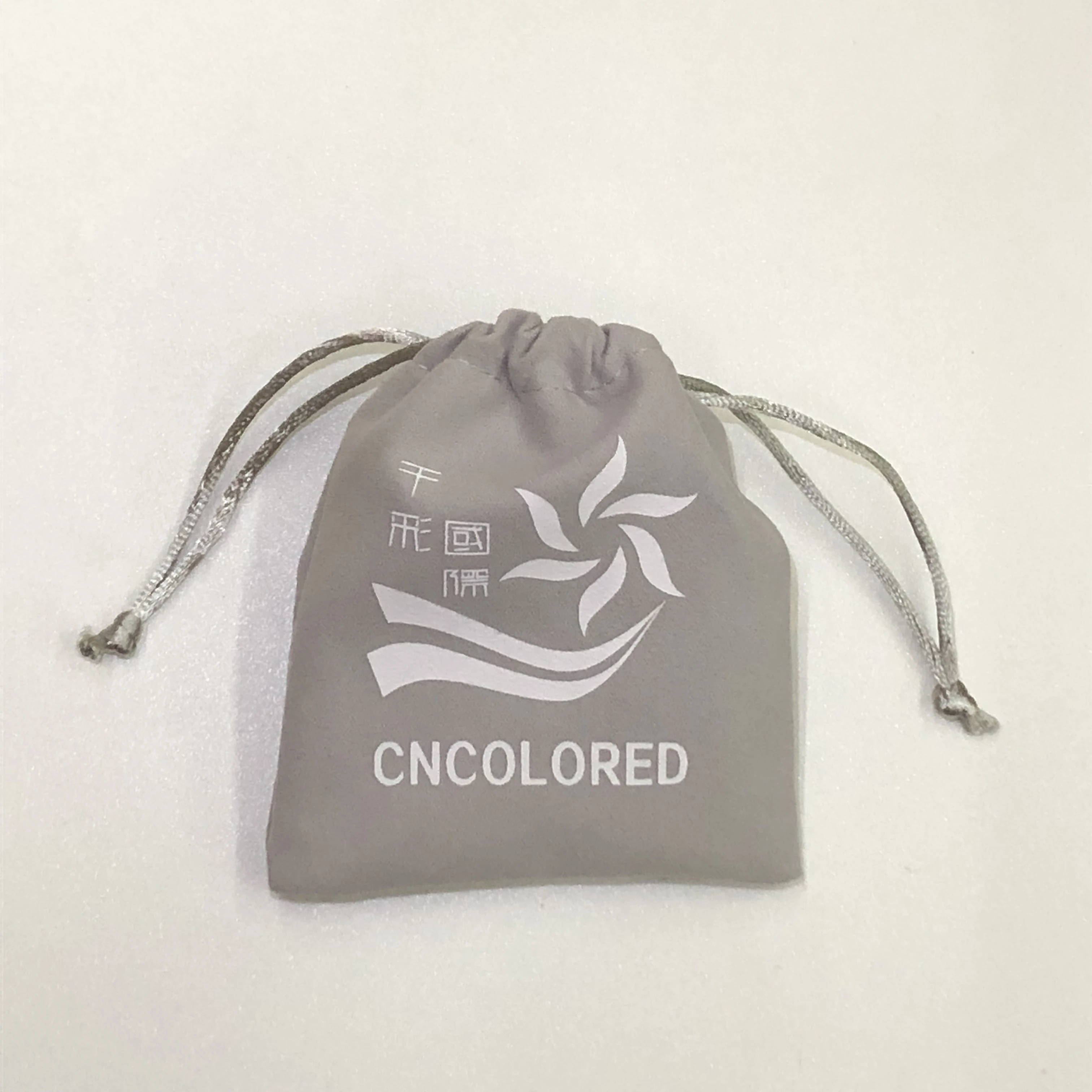 custom jewelry pouches packaging with logo