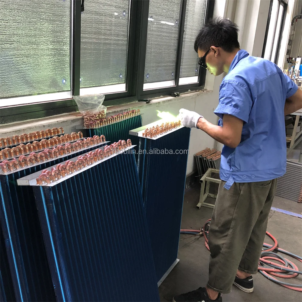 250L 27 centigrade RH 60% Solar Powered Atmospheric Water Generator Air To Water Machine