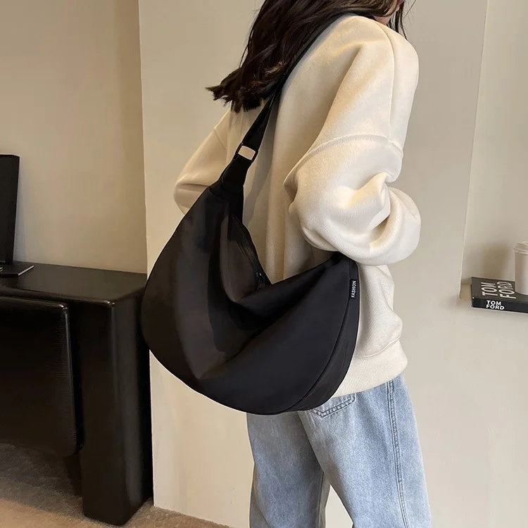 Solid Color Simple Large Capacity Fashion Sport Casual Shoulder Bag