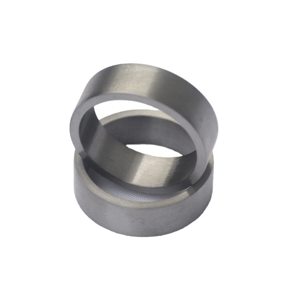 bright smooth Tantalum ring for man Thumbs up