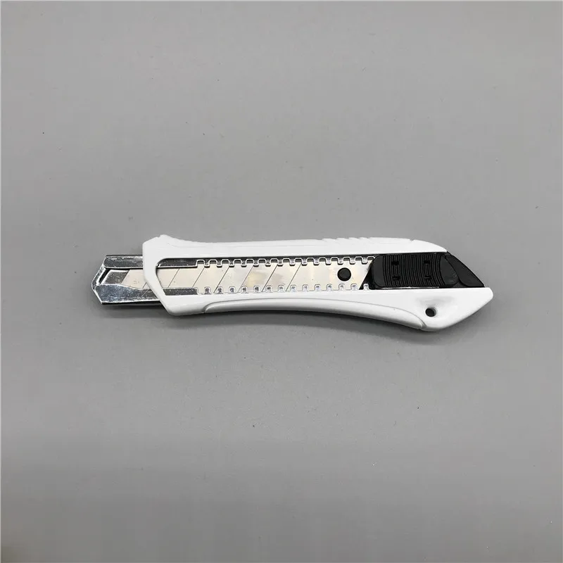 Cheap free sample 18mm plastic snap off quick change blade box cutter knife