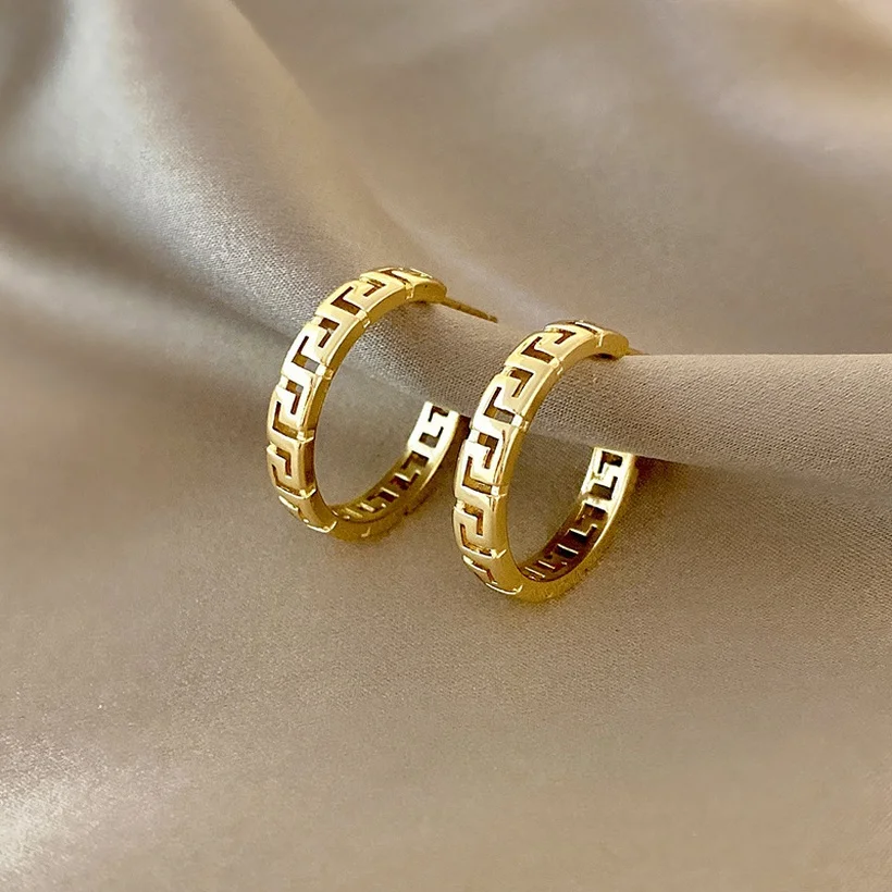 Net Celebrity Fashion Simple Geometric Personality Trend Temperament Wild Copper Earrings Cold Wind Design Jewelry