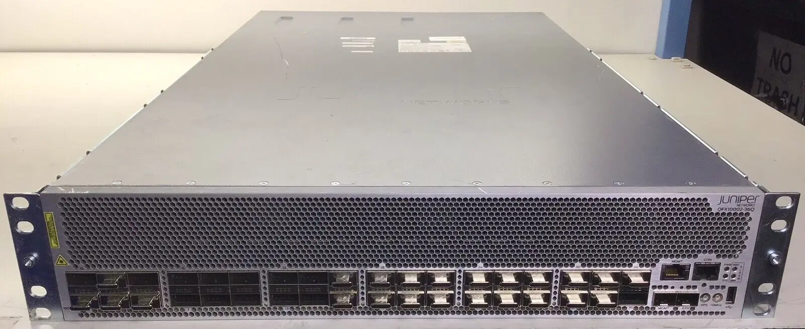 QFX10002-36Q 36-Port 40G QSFP+ / 12-Port 100G QSFP28 Switch W/ 2x AC PSU