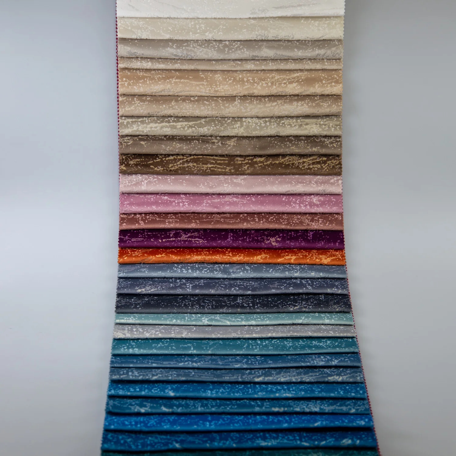 Cheap Fabric Textile Raw Material Home Textile Knit Polyester Velvet Fabric for Curtain