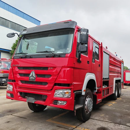 Sinotruck howo 10000liter Escape Firefighting Emergency Rescue Foam Tanker Fire Fighting Truck