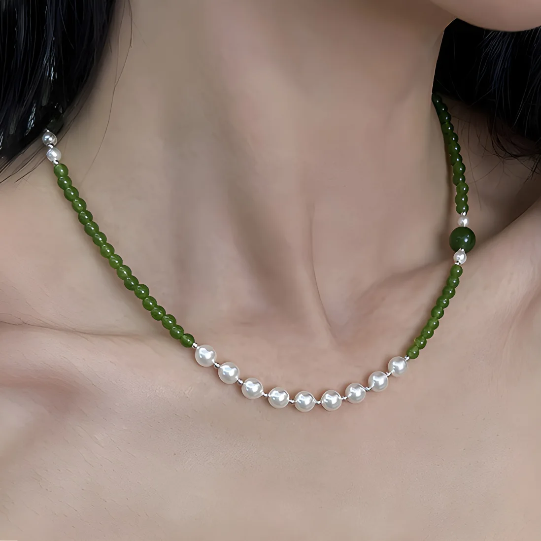 Retro new Chinese style white chrysoprase pearl necklace beaded ingots buckle clavicle chain high-end national style necklace wo