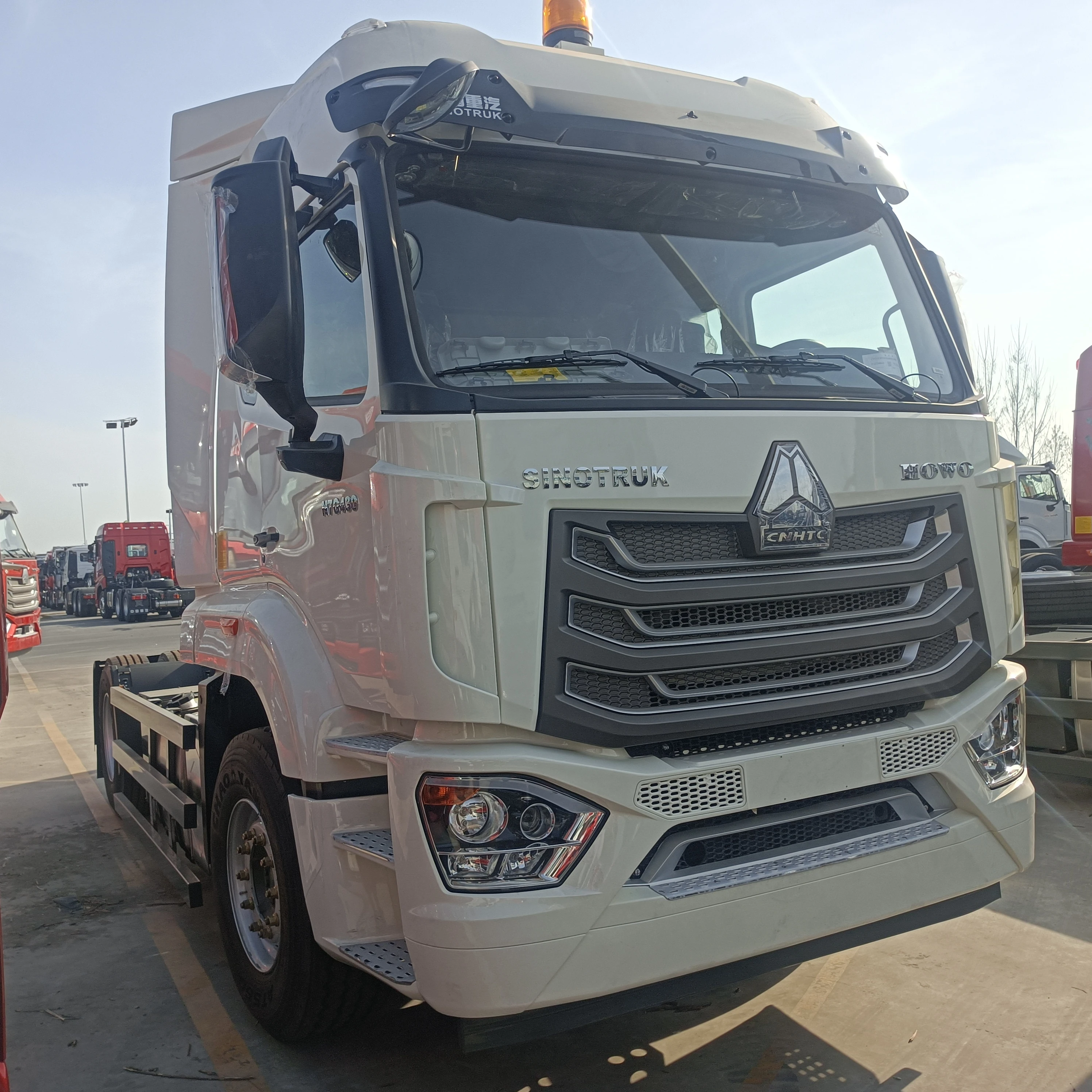 Лидер продаж тягач 4x2 430 л.с.