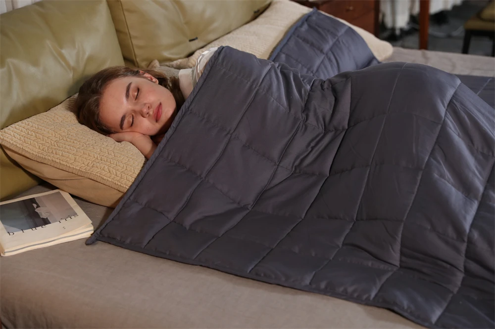 OEKO Certificated 25lbs Therapy Bamboo Cooling Weighted Blanket For All Season