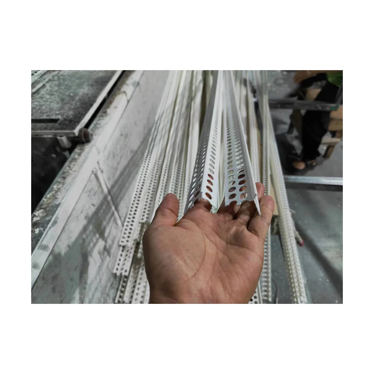 Высокопроизводительная угловая бусина для гипсокартона