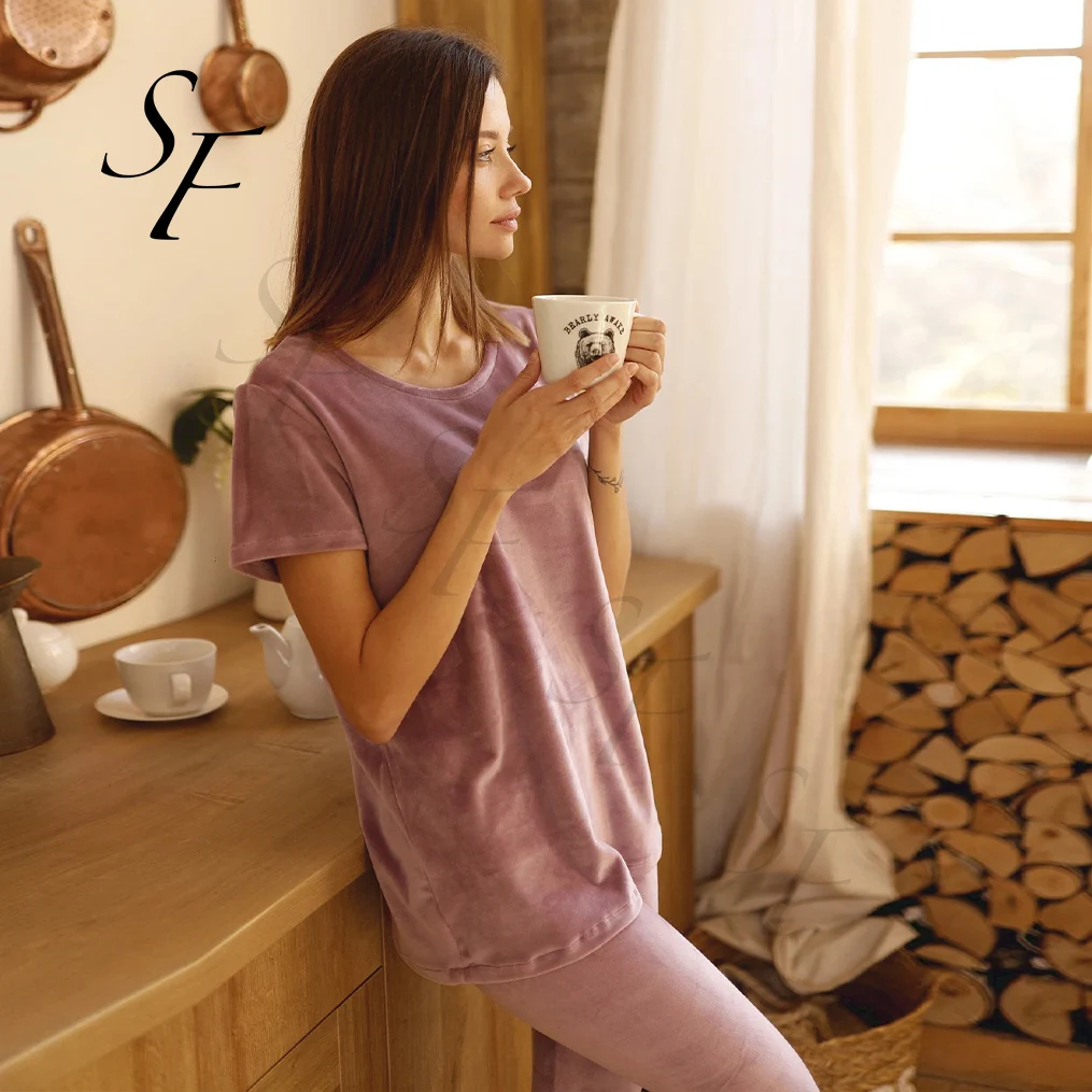Custom Soft warm homewear Valentines Plush velvetLeggings and t-shirt velour pajamas for women