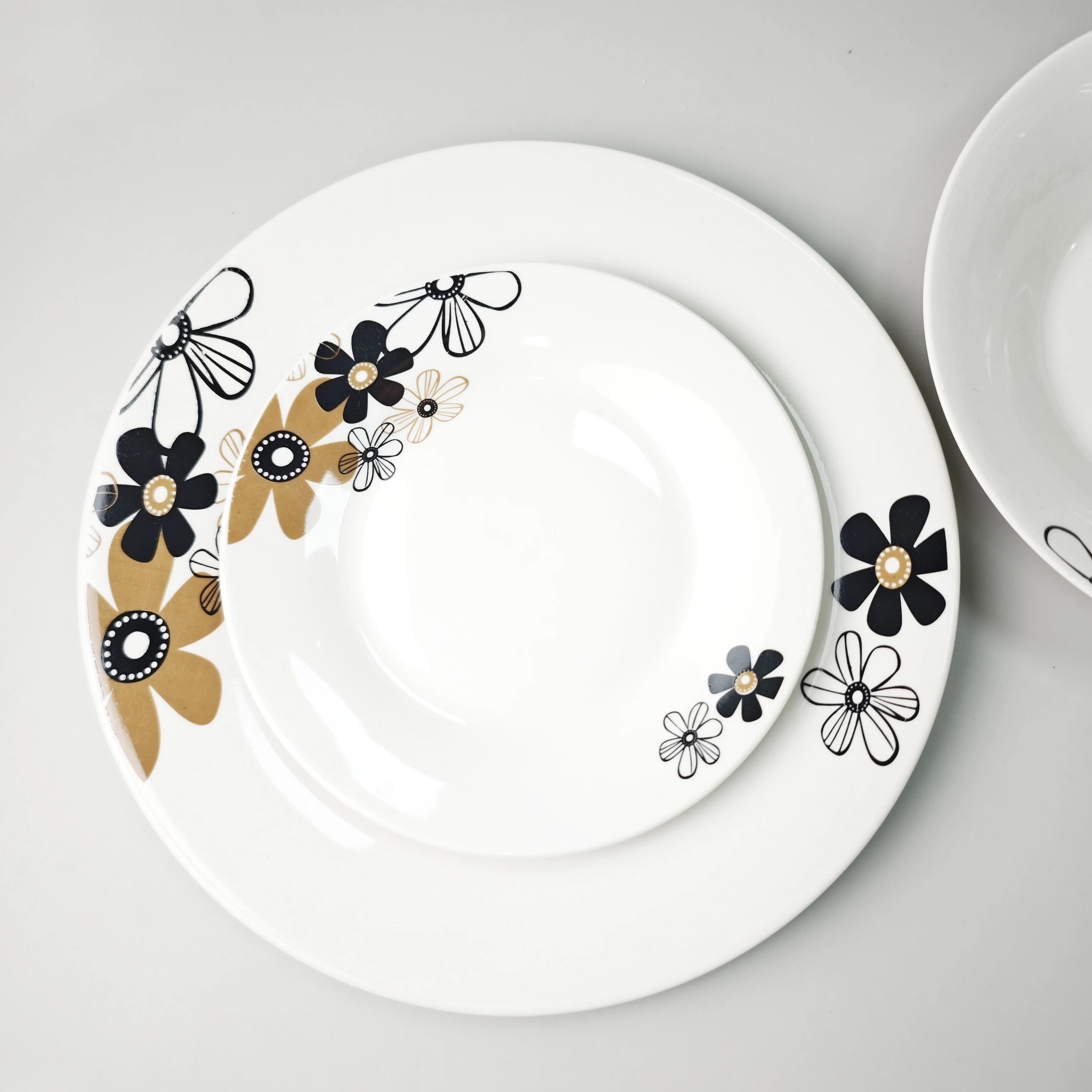 Ceramic China dinnerware set ceramic dishes set Wholesale ceramic serving dish plate chinaware