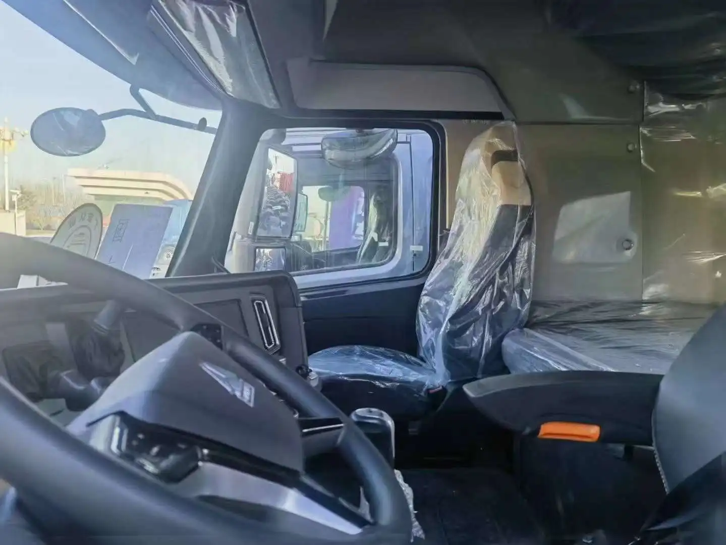 Howo 6x6 тракторный грузовик Sino 10-колесный генератор эффективный тягач