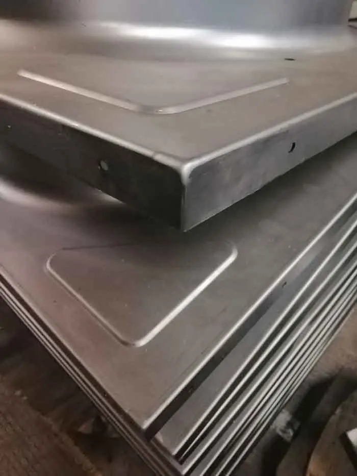 Горячая продажа CNC угловая формовочная машина для холодильного