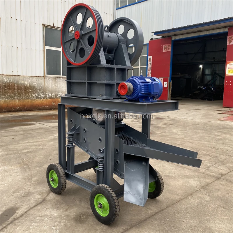 Small mobile jaw crusher diesel engine powered bottom in vibration screening African hot stone crusher