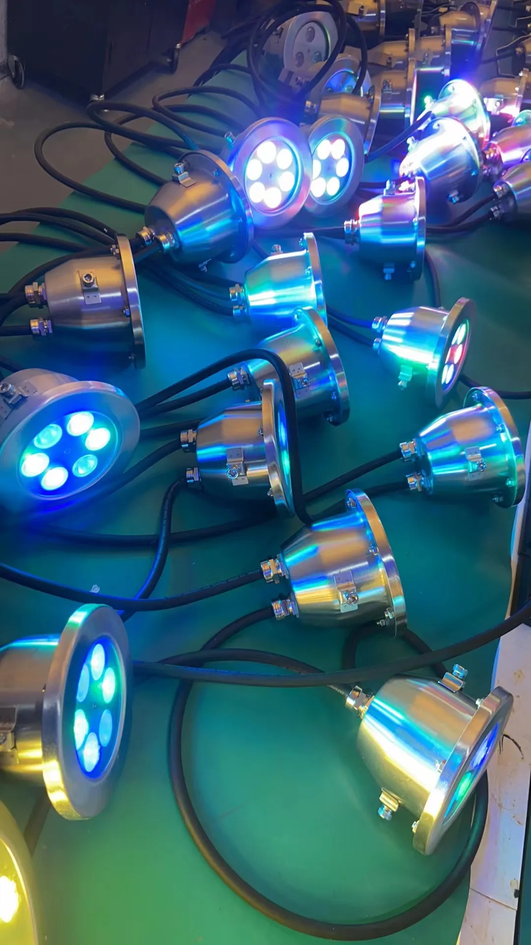 Открытый IP68 водонепроницаемый 12 В мини RGB светодиодные фонтанные огни из нержавеющей стали небольшой бассейн для ландшафта подводных дисплеев