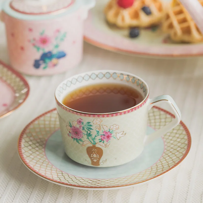 Widely Used Attractive Price Superior Quality Peacock Ceramic Teacup Saucer Set