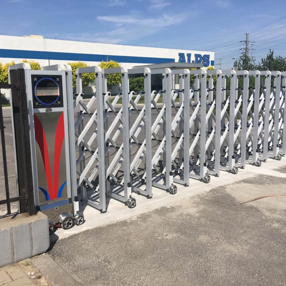 Заводская поставка, Автоматические выдвижные ворота, алюминиевый аккордеон, подъездные ворота