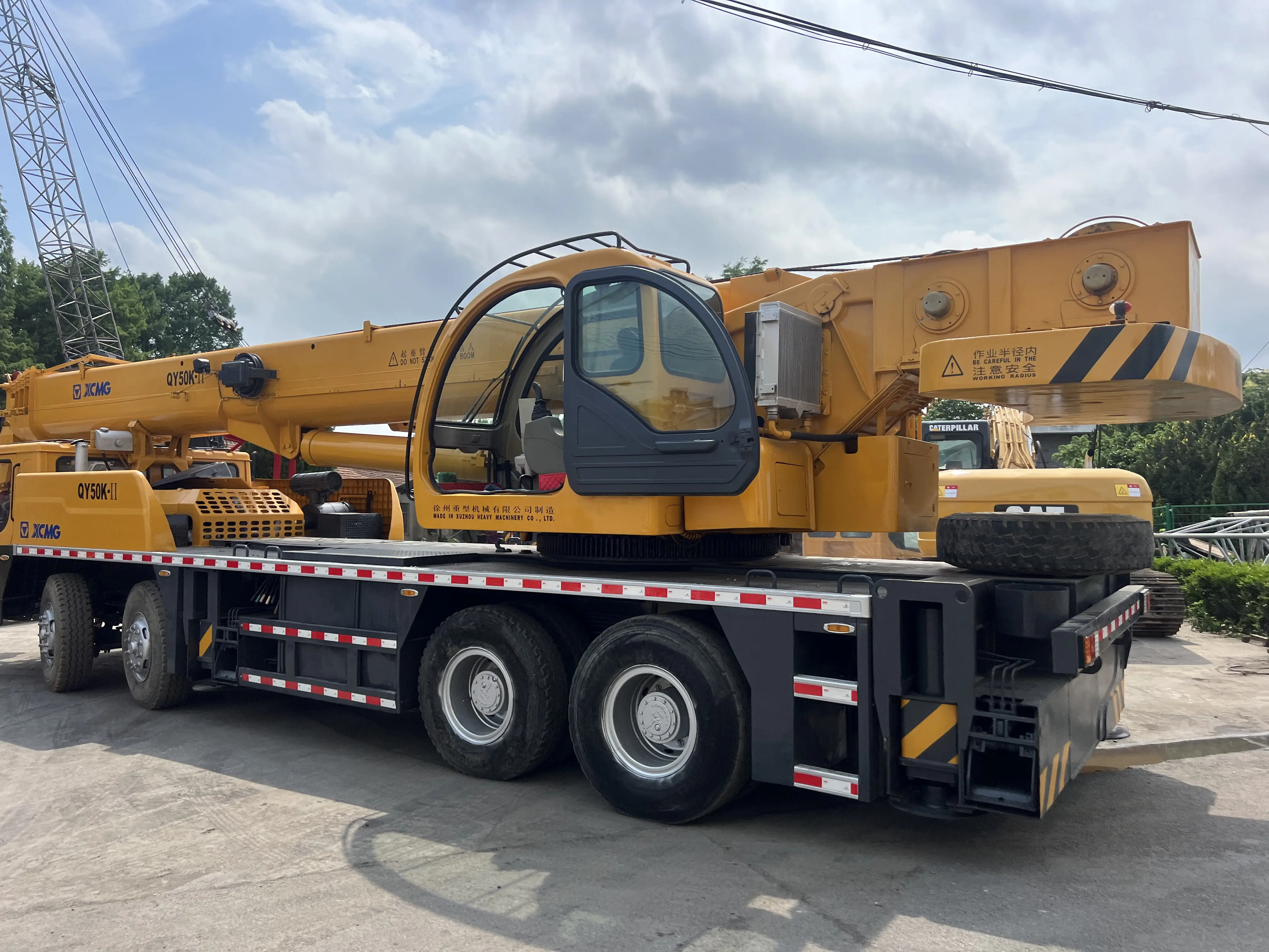 Shanghai source direct supply, QY50K 50 tons of used car cranes, peak performance, super low price, rush to buy the boom