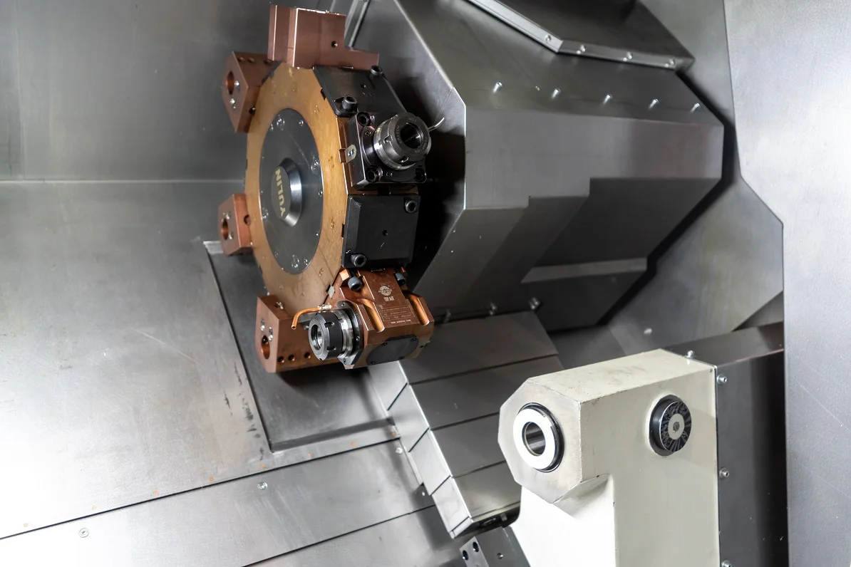 DT-40H 3  Axis CNC Turning Center For Sale