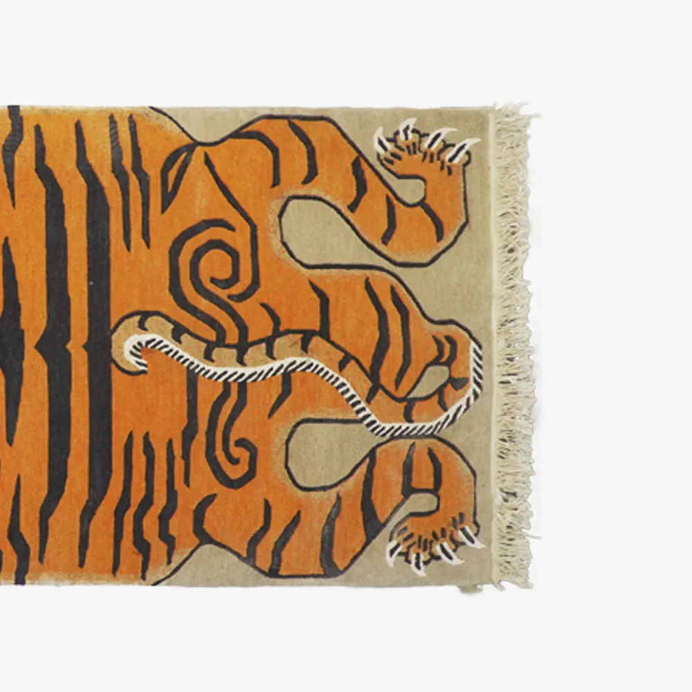 2022 Hot Sale New Design Traditional Luxury Wool Tibetan Carpet Anti slip Rectangle Carpet