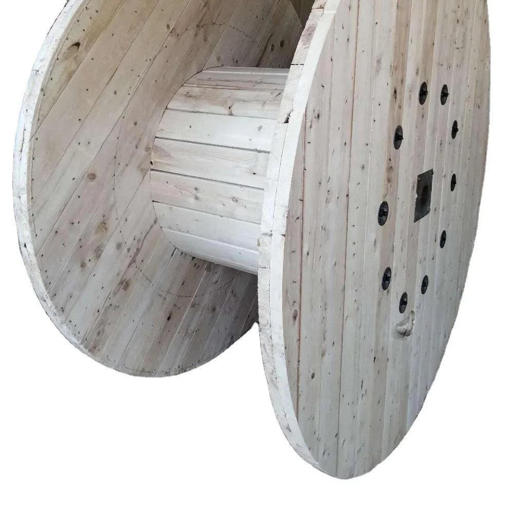 Пустые большие деревянные катушки для продажи