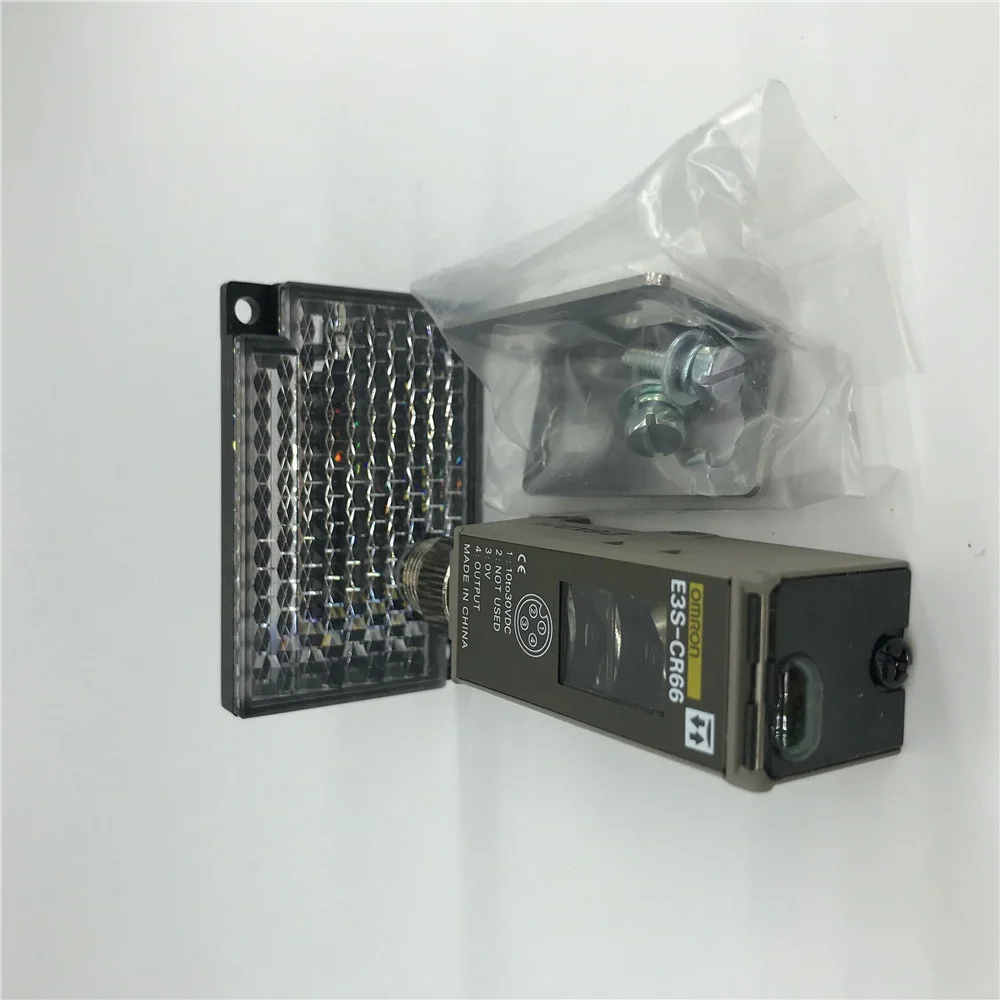 E3S-C Omron Oil-resistive, Long-range Photoelectric Sensor with Metal Housing